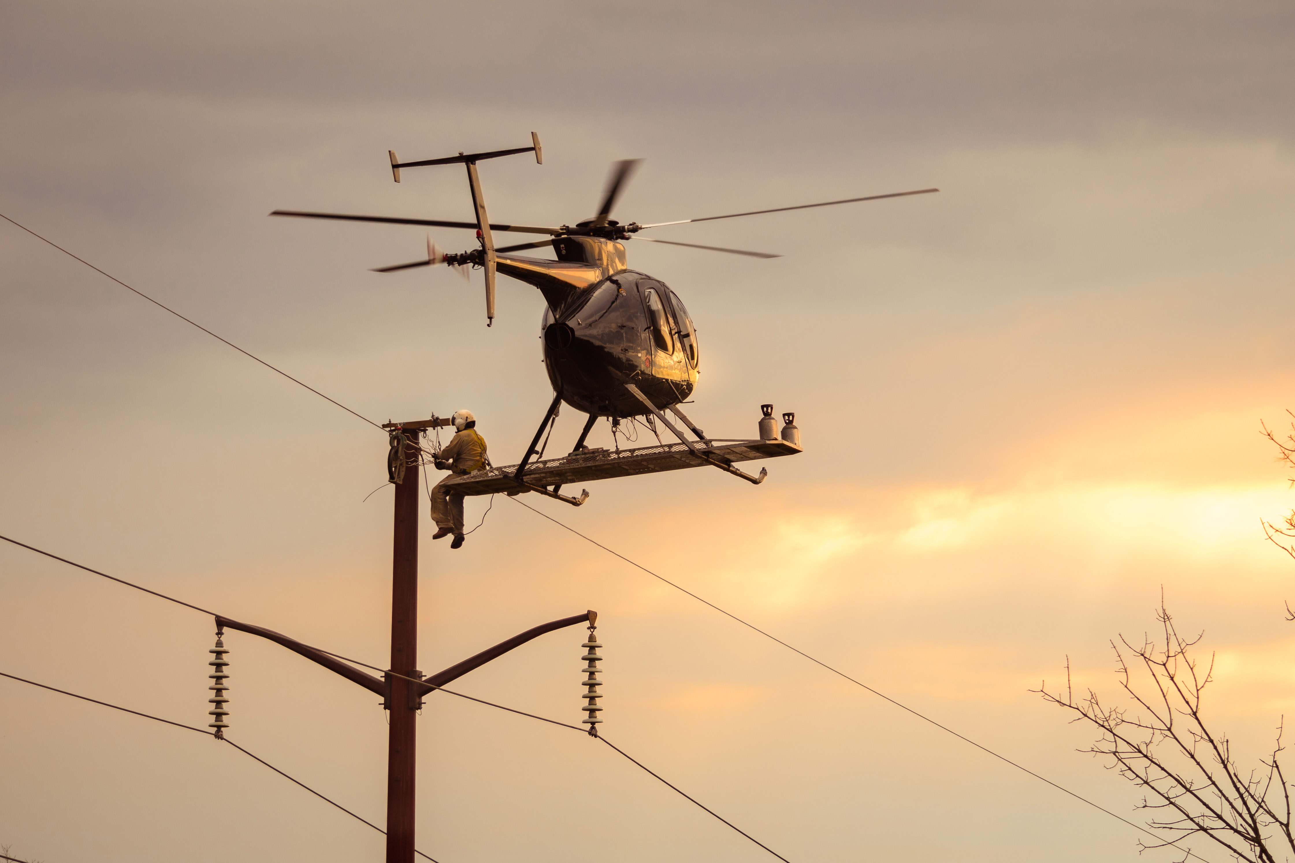 Birmingham Helicopter Pole Setting
